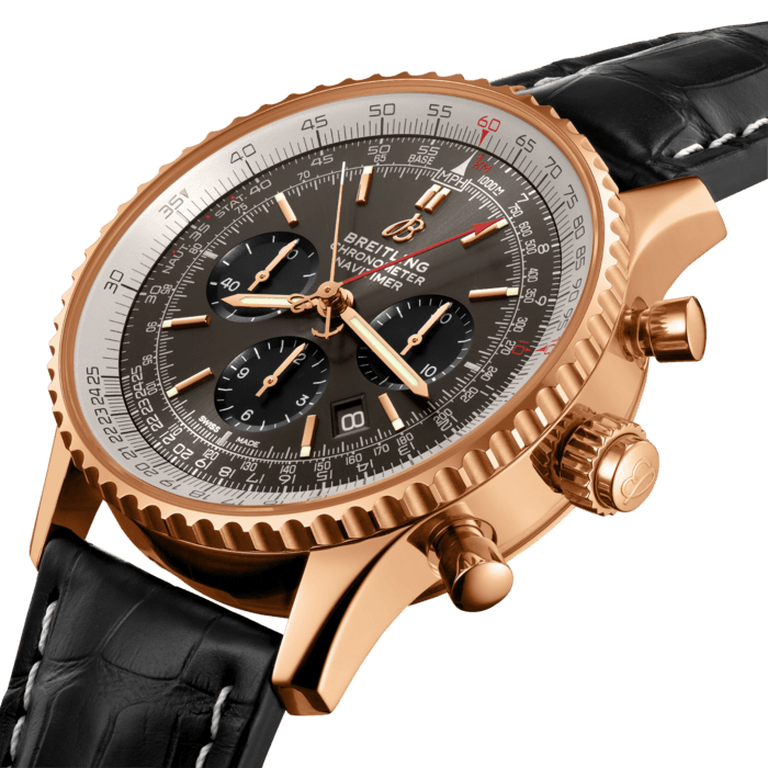 The Breitling Navitimer B03 Chronograph Rattrapante is a unique take on one of watchmaking’s most elaborate complications: the rattrapante (from the French “rattraper” meaning to “catch up”). This function enables to measure two elapsed times simultaneously, with two superimposed central chronograph hands. One of the hands can be stopped to measure an intermediate/split time, an invaluable function for pilots and true to the mission of the iconic Navitimer. With its 18k red gold case and stratos grey dial with contrasted black subdials, it is aesthetically striking and original. The Breitling logo is divided between the two central hands of the chronograph and comes together when the B on the red chronograph hand deftly overlaps with the anchor on the split-seconds hand. Yet another impactful detail that embodies sophistication and innovation in watchmaking.