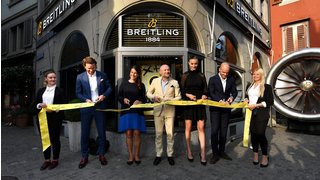 THE BREITLING BOUTIQUE'S SPECTACULAR LANDING IN ZURICH