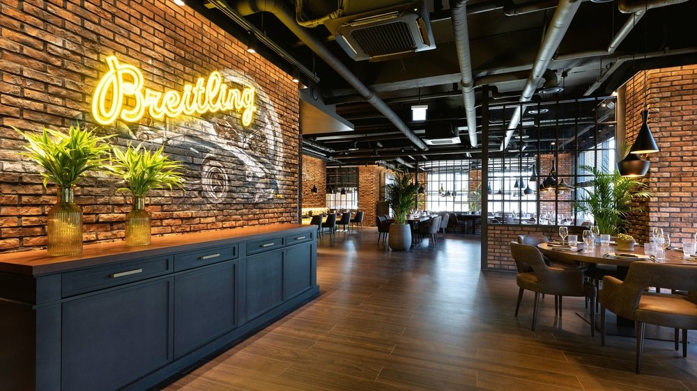 Breitling apre la sua più grande boutique, la Breitling Townhouse Hannam, estendendo così il suo concetto di loft industriale a una gamma di nuove offerte