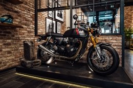Breitling x Triumph