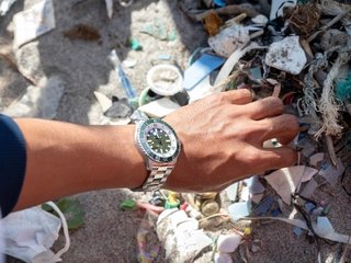 ブライトリング、宮城県名取市で国内4度目のビーチクリーンアップを実施。海洋保全活動をサポートし、#SQUADONAMISSION to do betterを遂行します