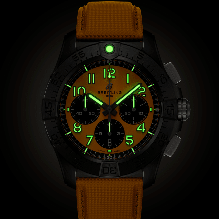 Avenger B01 Chronograph 44 Night Mission復仇者夜間任務計時腕錶