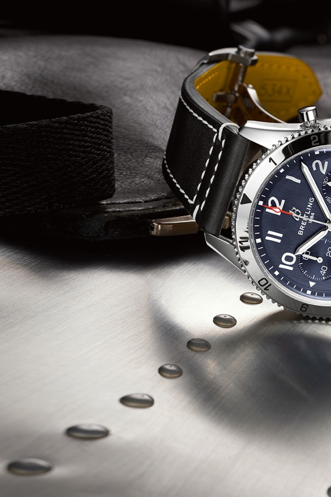 [[Classic AVI Chronograph 42]] <br> A new dimension of our pioneering pilot's watch