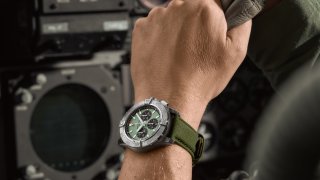 超音速の強靭さ、全開の機能性： 新しいデザインのアベンジャー コレクションが登場