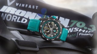 新作エンデュランス プロ IRONMAN®リミテッド エディションで完走を記念しよう