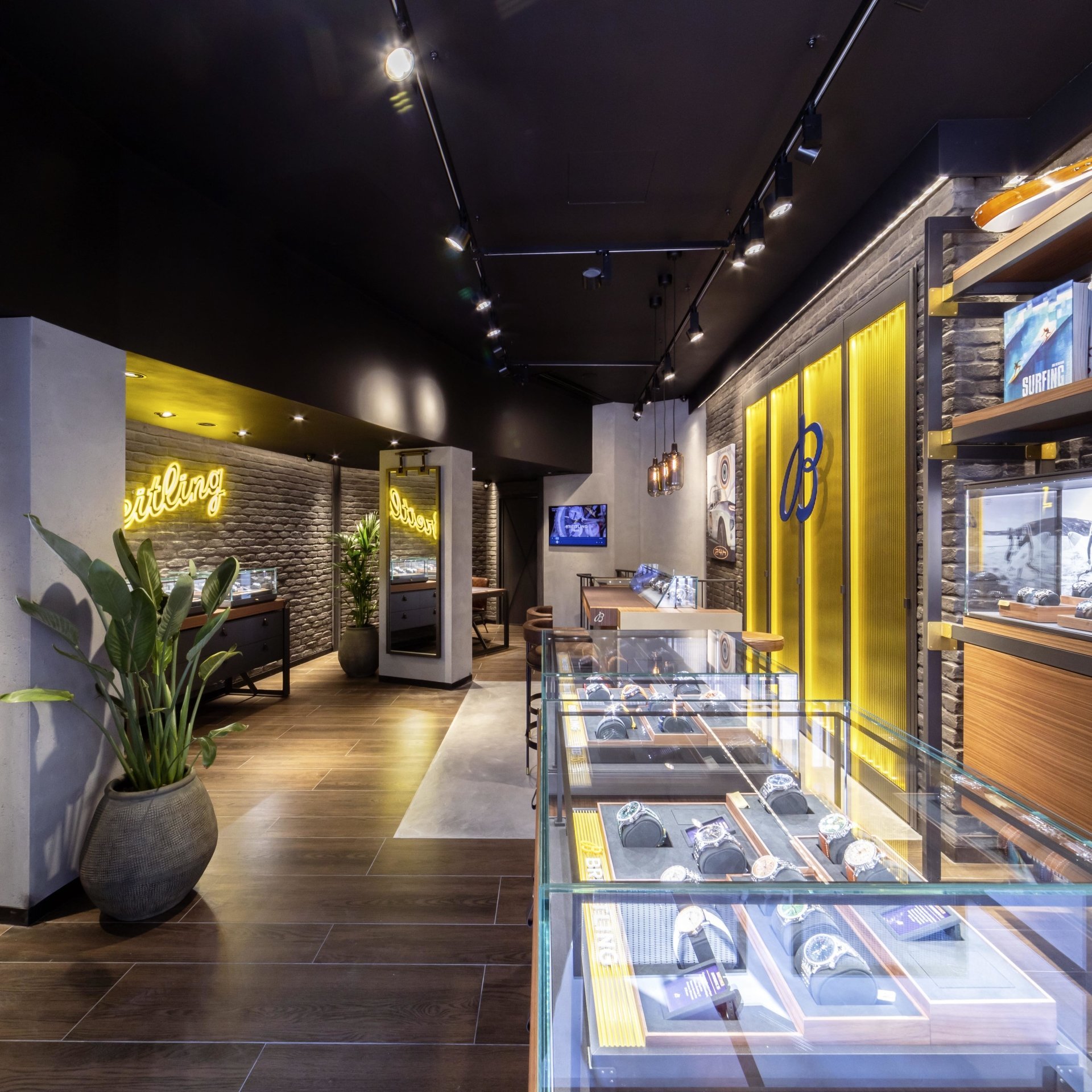 Official Breitling Boutique Cannes Breitling
