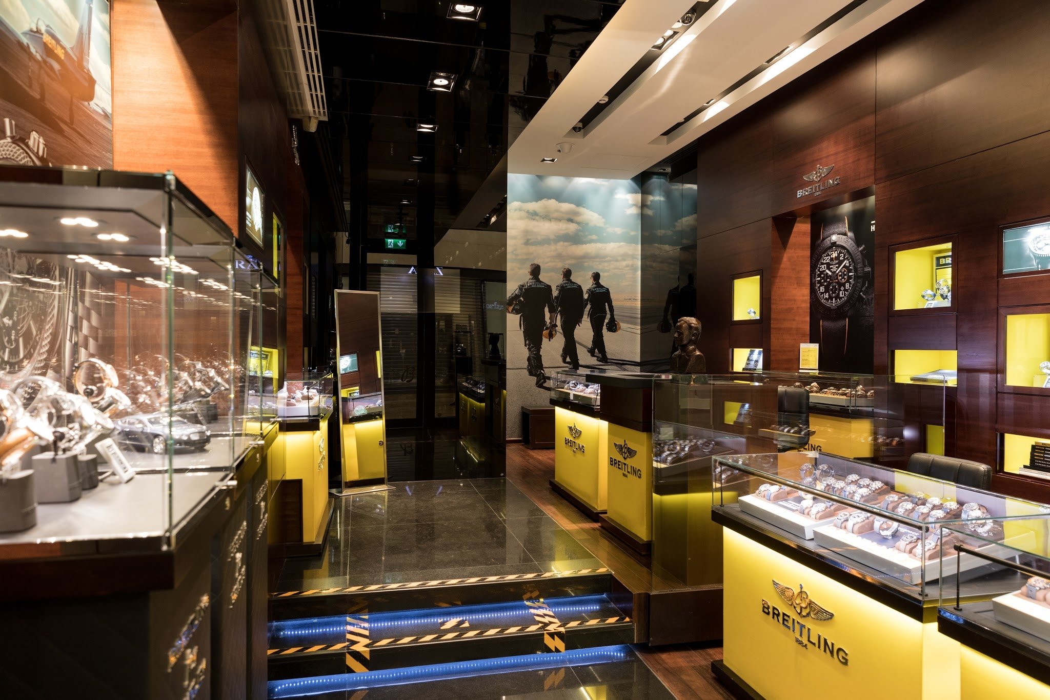 Breitling Boutique Dubai M. O. E.