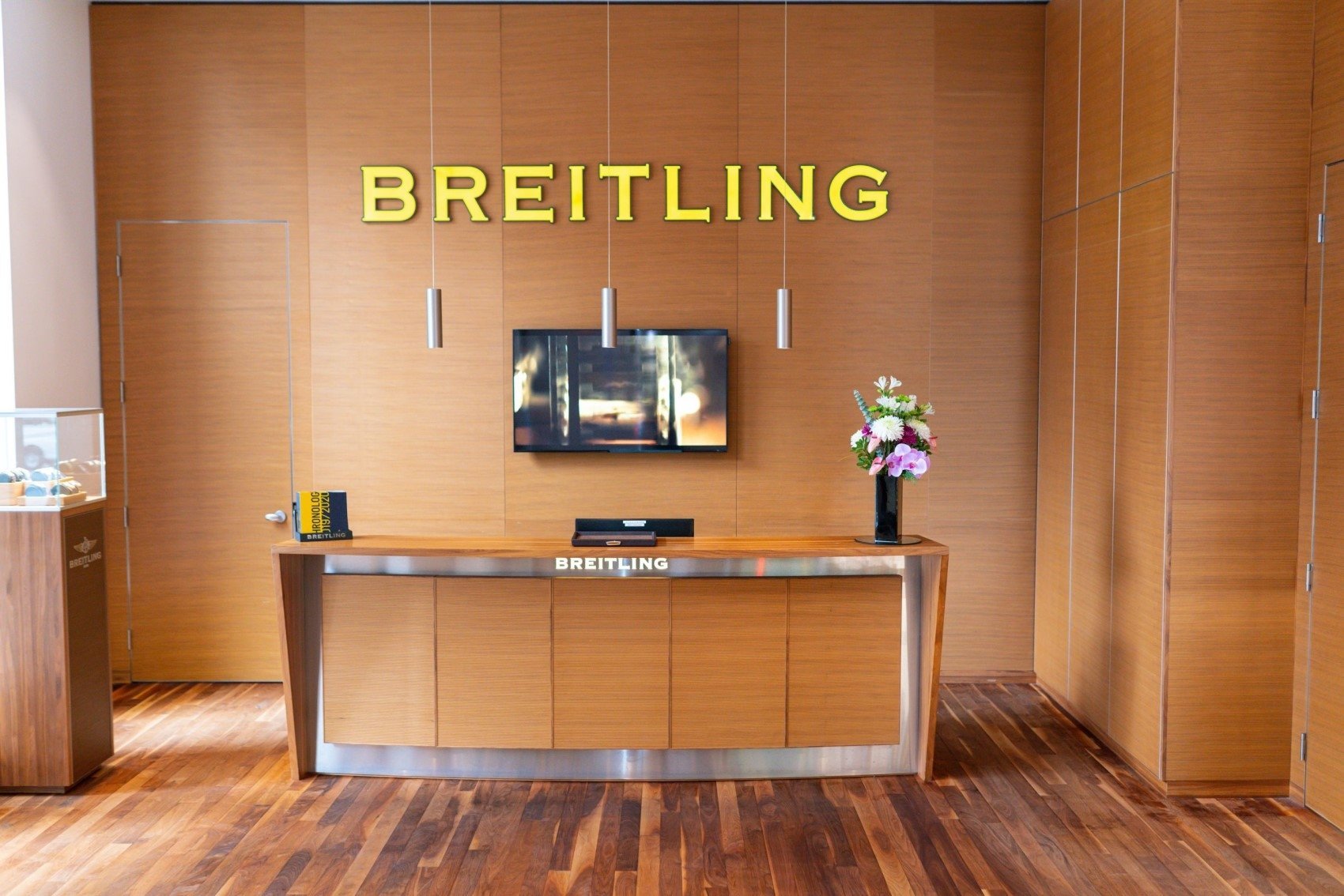 Breitling Boutique Toronto Bloor Street