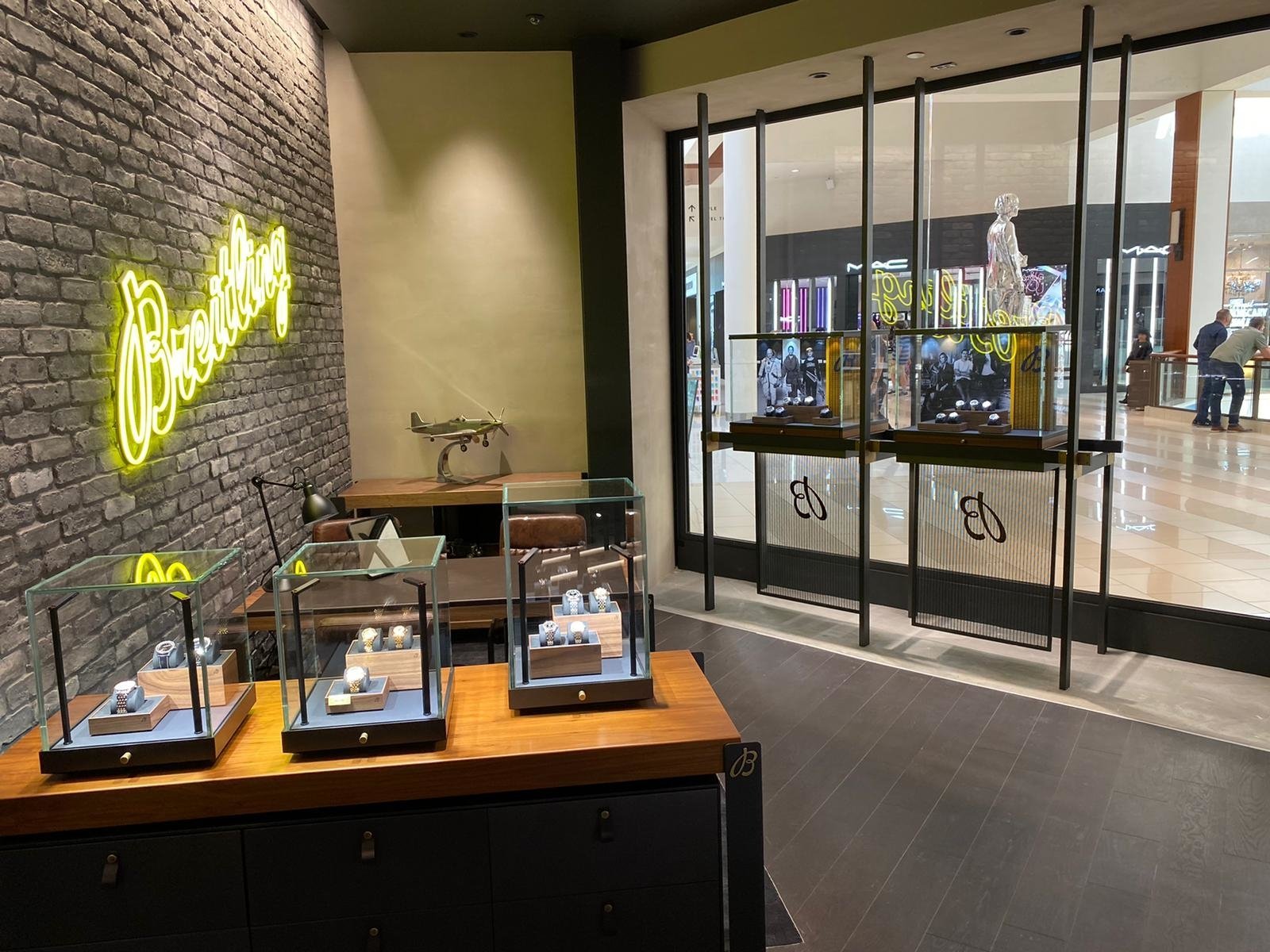 Official Breitling Boutique Miami Aventura Breitling