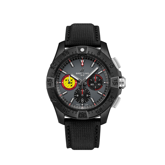 Avenger B01 Chronograph 44 Swiss Air Force Team, Ceramica - Antracite
Forza supersonica, funzionalità a pieno ritmo: ecco l’Avenger Swiss Air Force Team.